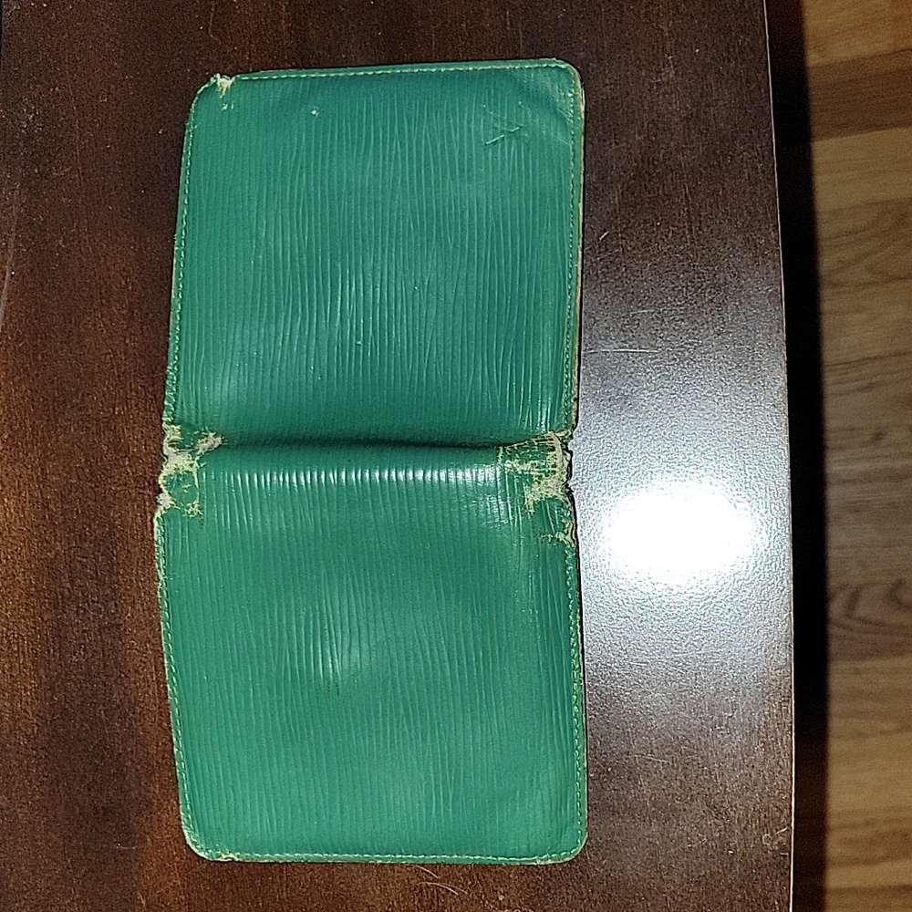 Project Vintage Epi Green Wallet